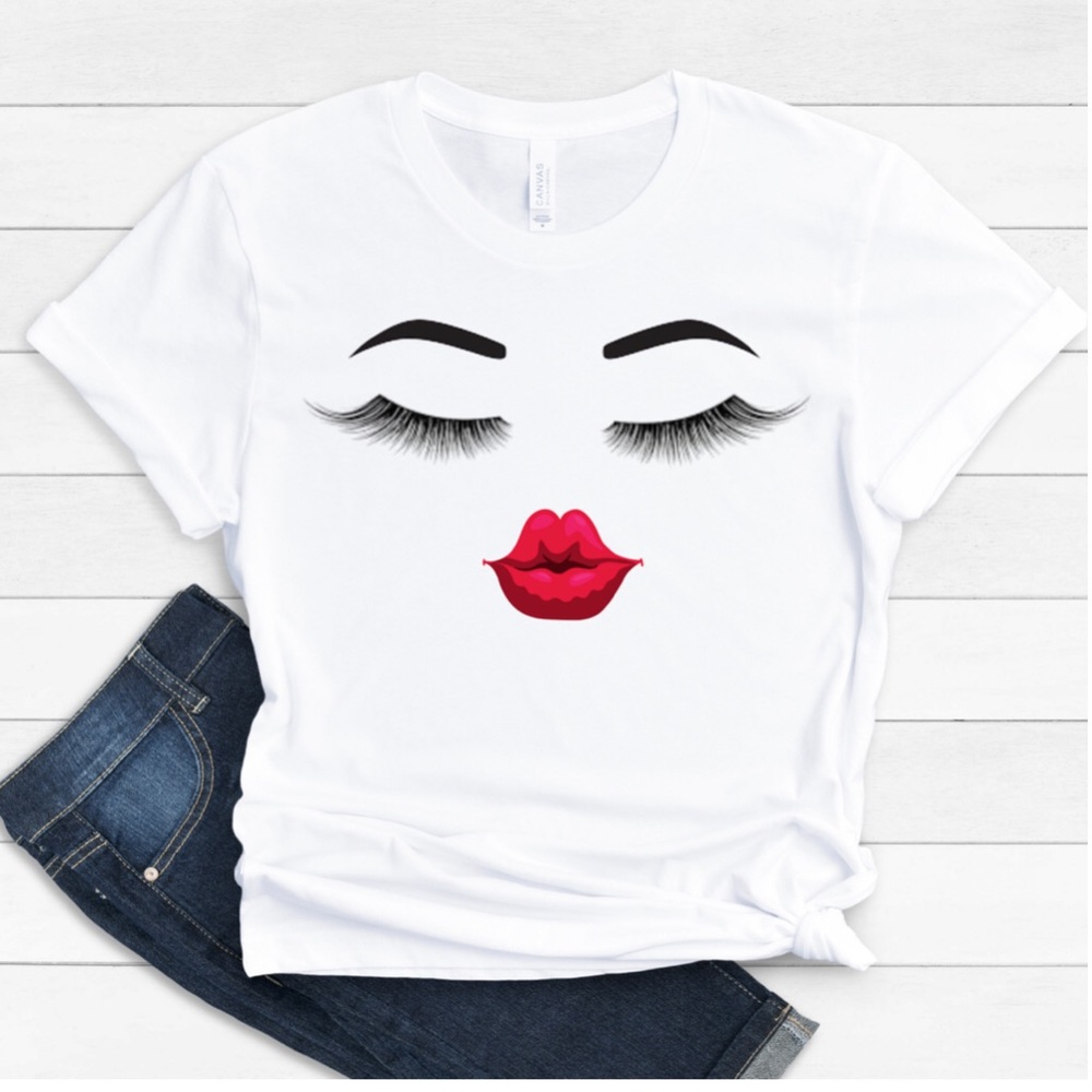 Lips and Lashes Tee